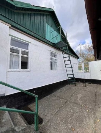 Продам дом в ясном 72кв.м. + 10 соток земли - фото 1