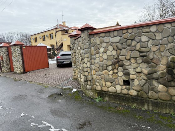 Продається половина будинку.Вул.Брюховицька 236 Львов