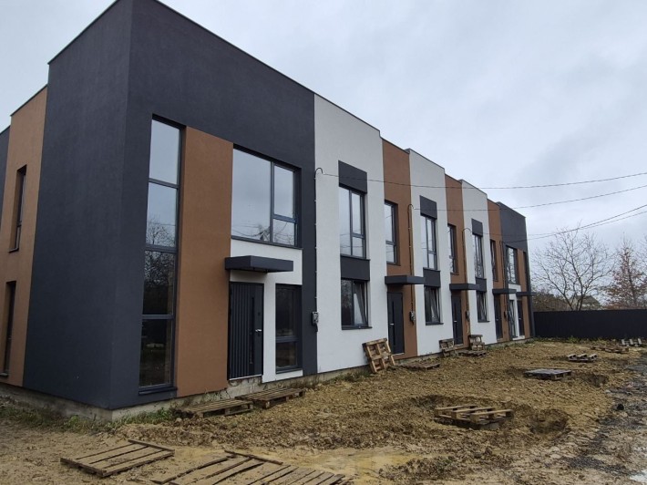 Продам таунхаус. с. Якушинці. - фото 1