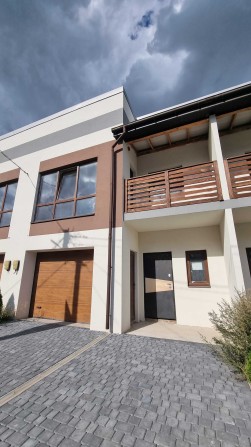 Продам Дуплекс-Стильний-Благоустрій-Закрита територ.+гараж!Без комісії - фото 1