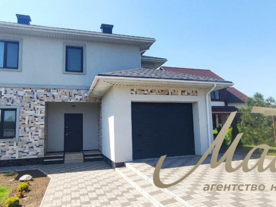 Будинок з новим ремонтом в класному місці!Торг Запорожье
