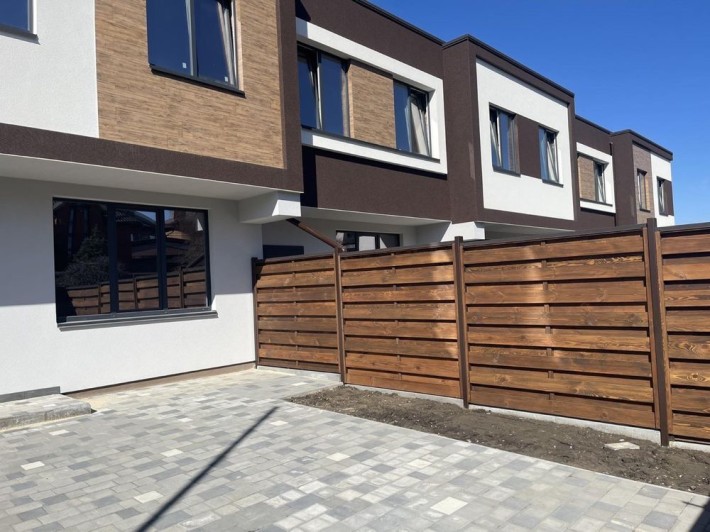 Дом (таунхаус) ул. Генерала Пушкина (пр. Гагарина, Динамо, Казакова) - фото 1