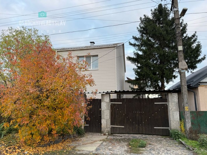 Капітальний будинок 175 м² | ж/м Юбилейный | поділений на дві квартири - фото 1