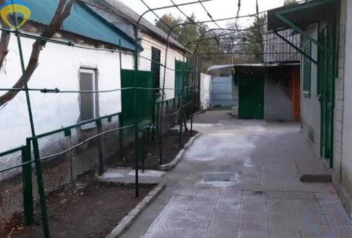 Дом на Слободке  с 10 сотками земли - фото 1