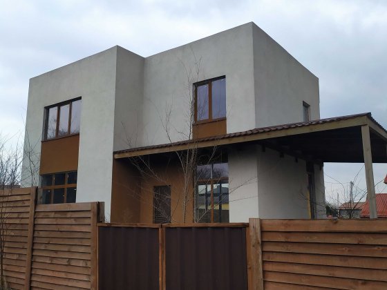 Дом новострой в городе Царське село, Бориса Кротова, 12 Квартал Дніпро