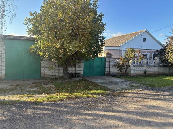 Продаю приватний будинок - фото 1