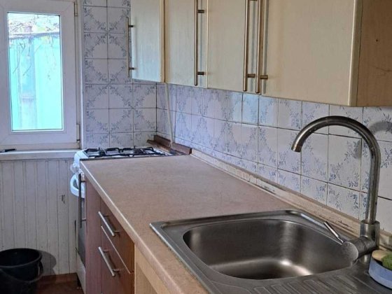 Продаю свою частину будинку . Свій двір Николаев