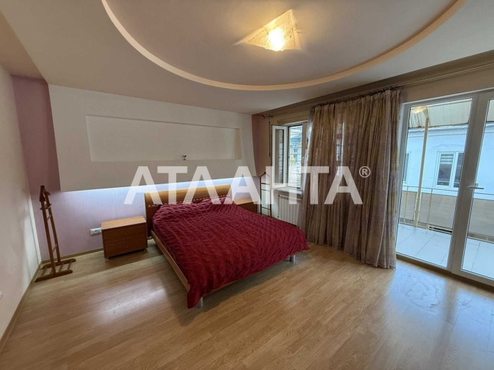 У продажу двоповерховий будинок в Центрі міста! - фото 1