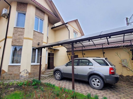 Продам дом в Червоном хуторе. Одесса