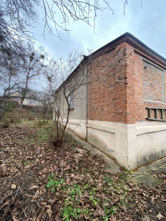 Дом на поселке Жуковского. Улица.                   фестивальная 22. - фото 1