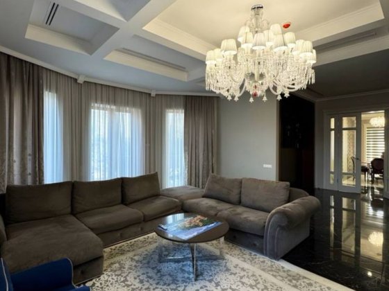 Продам шикарный дом на берегу реки Днепр