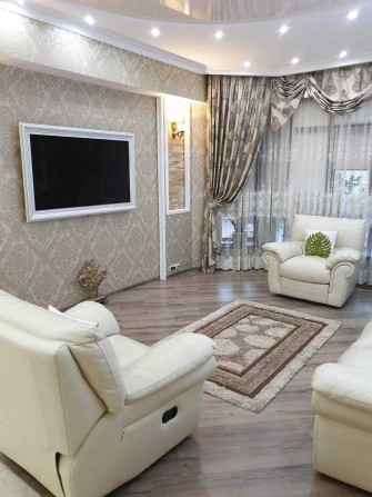 Продам дом в Совиньоне-2 с бассейном, гаражом и ремонтом. - фото 1