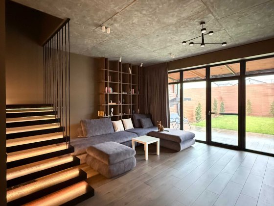 современный ДОМ ! 120 кв.м! ШИКАРНЫЙ РЕМОНТ. 2 сотки. КИРПИЧ. 2 ЭТАЖА Одеса