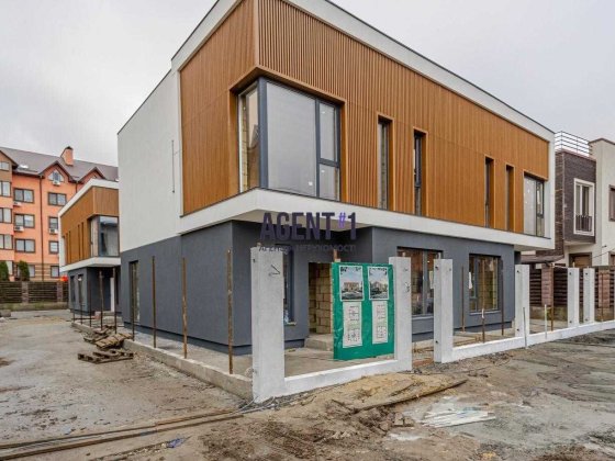 Продаж  дуплексу 130 кв.м. з окремим заїздом, с. Софіївська Борщагівка Софіївська Борщагівка