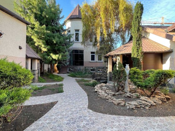 Продам надёжный кирпичный дом с ремонтом, район Таврии вузовской Одеса