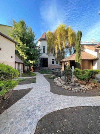 Продам надёжный кирпичный дом с ремонтом, район Таврии вузовской - фото 1