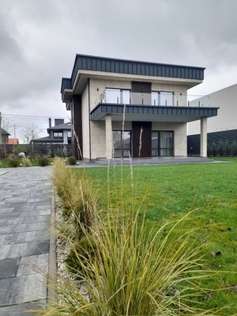 Без комісії, 185м², чотири кімнати, меблі, техніка, ділянка 10 соток - фото 1