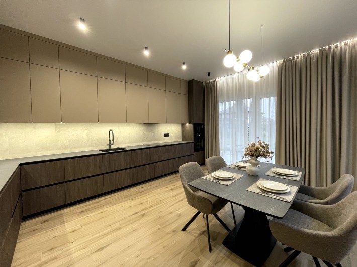 Продаж будинку 185м2 з ремонтом в Петропавлівській Борщагівці - фото 1