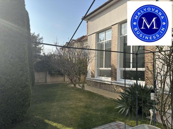 Просторий господарський будинок у Совіньйоні | 432 м², меблі, гараж