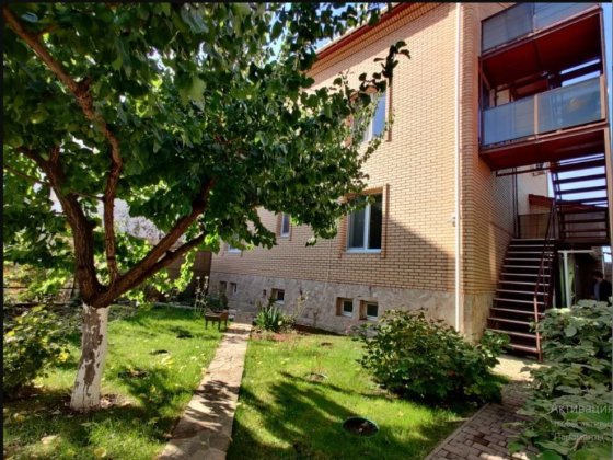 Продам шикарный дом 200 кв.м. / 10 Фонтана, 3 сотки земли, гараж Одеса