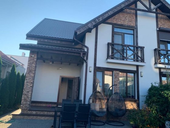 Дуплекс из красного кирпича в Совиньоне. Без комиссии. Лучшее место