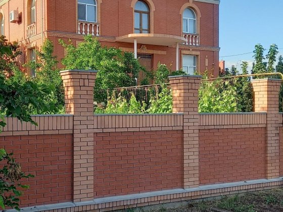 Продам элитный дом,расположены на 10 сотках.Два гос акта,по 10соток. Одеса