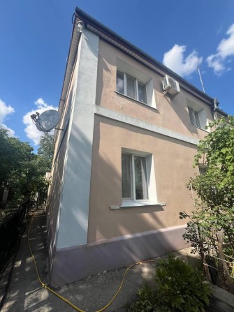 Продам отличный, капитальный  2-х этажный дом на Ленпоселке. (170-997) - фото 1