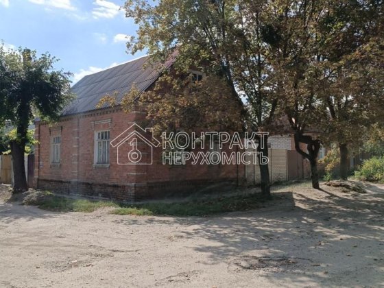 Продам будинок біля метро Спортивна  єВідновлення Харьков