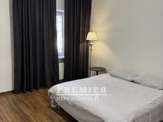 Будинок 100 м² з ремонтом на ділянці 3 сотки. Приморський р-н Одеса