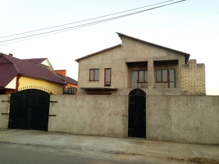 Дом біля Клеверного моста, 242 м2, стан потребує ремонту - фото 1