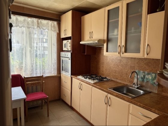 Без % Продаж 4к квартири по вулиці Малокитаївська 7 Київ