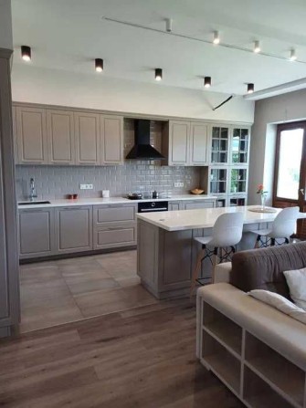 Продам ОТЛИЧНЫЙ дом в Большой Даниловке! Современный ремонт! Цоколь - фото 1