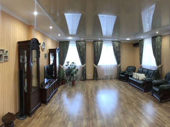 Продам двоповерховий будинок Николаев