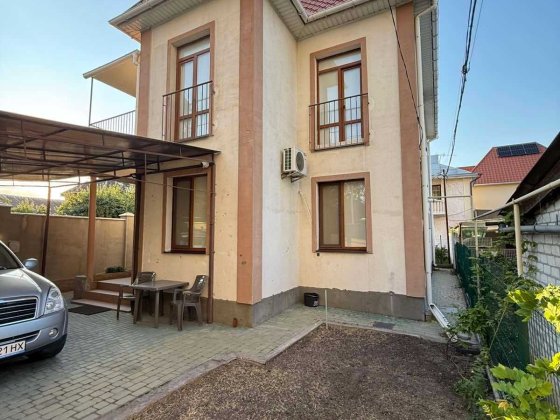 Будинок на Шелухина С Одеса