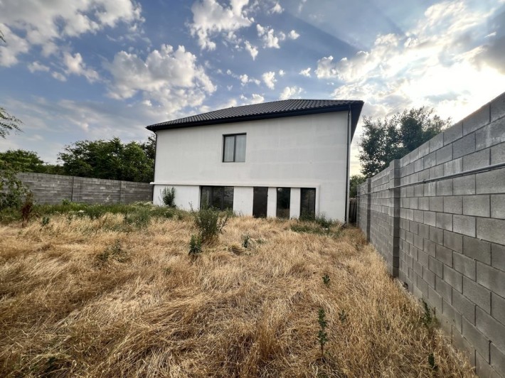 Будинок у центрі міста - фото 1