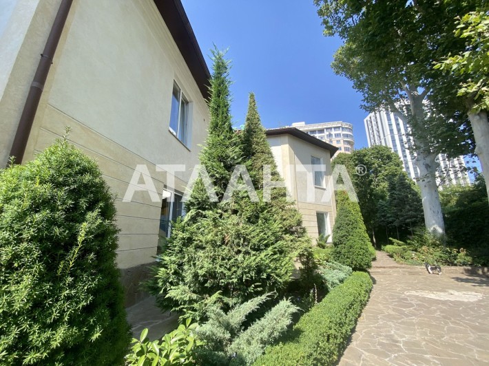 Дом на 9 фонтана 12 соток с ГосАктом -  6 самостоятельных квартир - фото 1