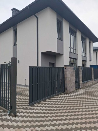 Будинок 95м2 Петропавлівська Борщагівка вул. Івана Багряного/4 кімнати - фото 1