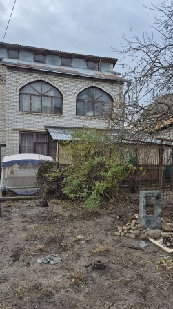 Двоповерховий будинок - фото 1