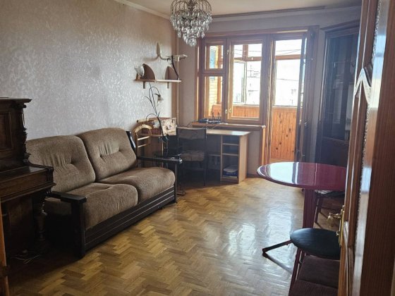 Оренда 3 кім.кв. в м. Київ по площі Оболонська 5 Киев