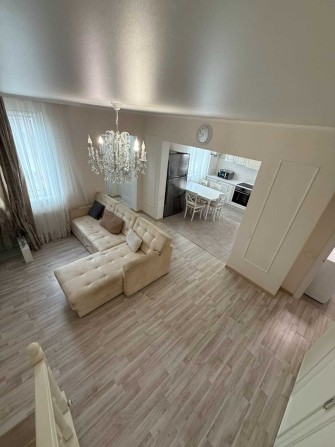 Продам коттедж на 411 батарее, евро, мебель , техника - фото 1