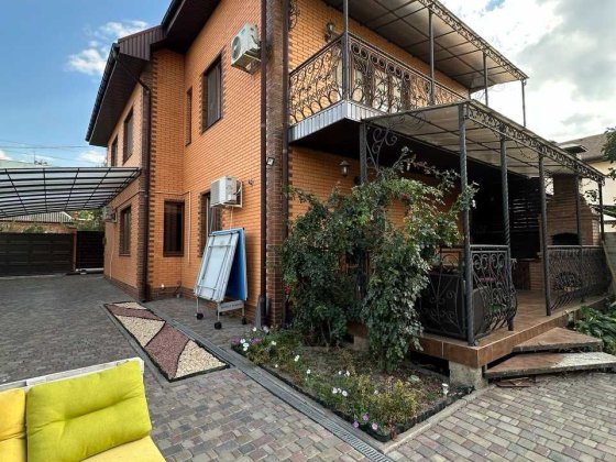 Продам КАЧЕСТВЕННЫЙ ДОМ посёлок Кирова м Ак Павлова и Ак Барабашова AB Харків