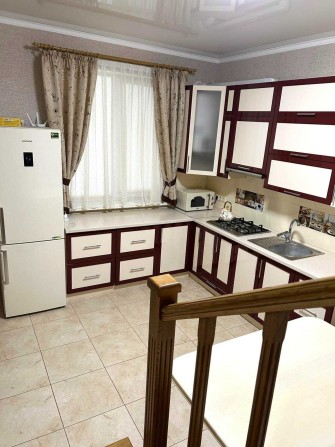 Продам таунхаус с ремонтом - фото 1