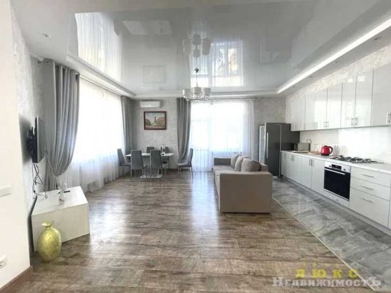 Продам двухэтажный современный дом ул. Китобойная. Одесса