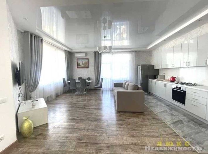 Продам двухэтажный современный дом ул. Китобойная. - фото 1