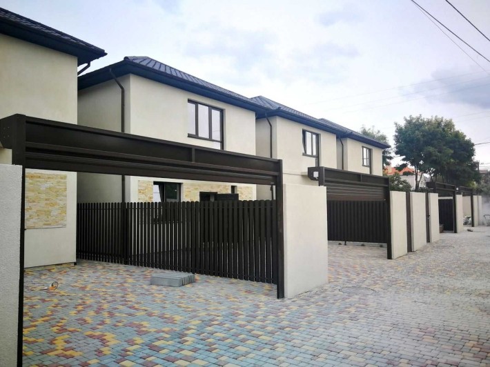 Продам новый современный дом на закрытой территории. - фото 1