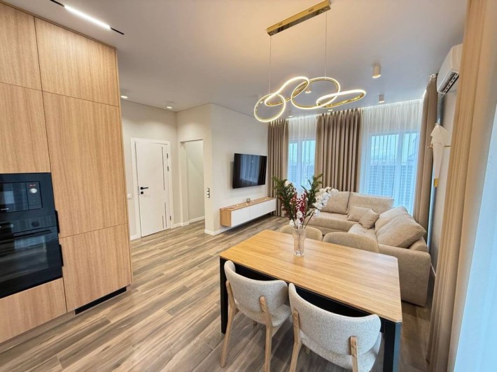 Квадробудинок Петропавлівська Борщагівка з ремонтом - фото 1