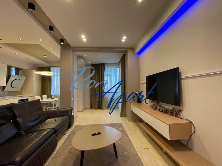 Продаж квартири з сучасним ремонтом бул. Л.Украінки 7А - фото 1