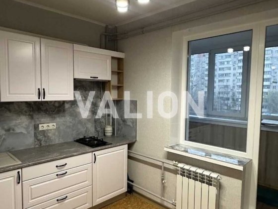 Продаж 1-кімн. квартири з ремонтом, просп. Григоренка, метро Позняки Київ