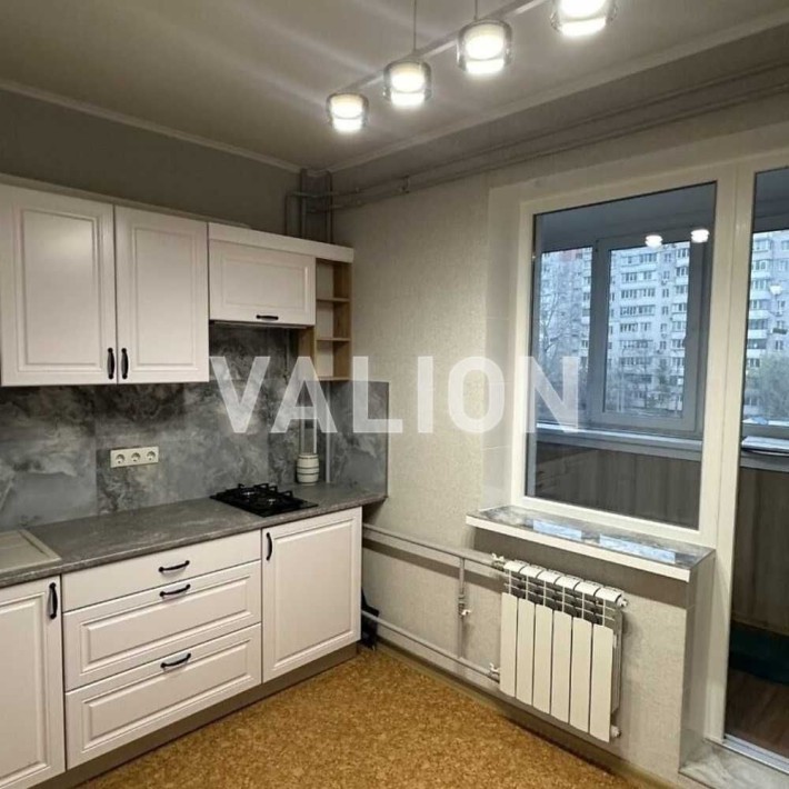 Продаж 1-кімн. квартири з ремонтом, просп. Григоренка, метро Позняки - фото 1