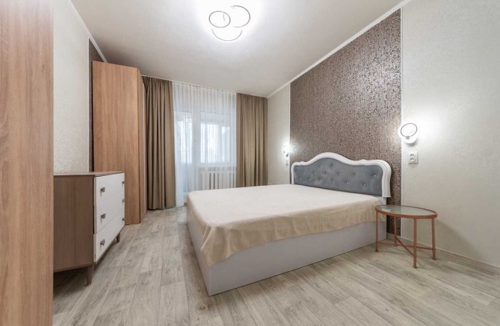 3-кім. квартира в 5 хвилинах від метро вул. Героїв Дніпра 19. - фото 1